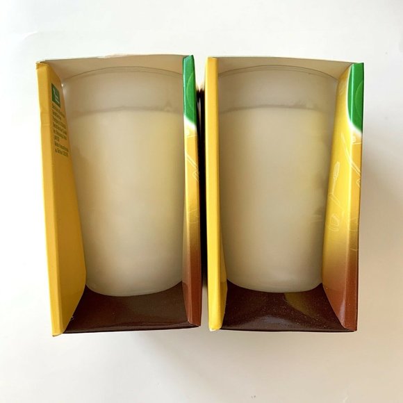 2x Air Wick Color Changing Candle Vanilla Butter Cream Cupcake Holiday Scented - Picture 2 of 3